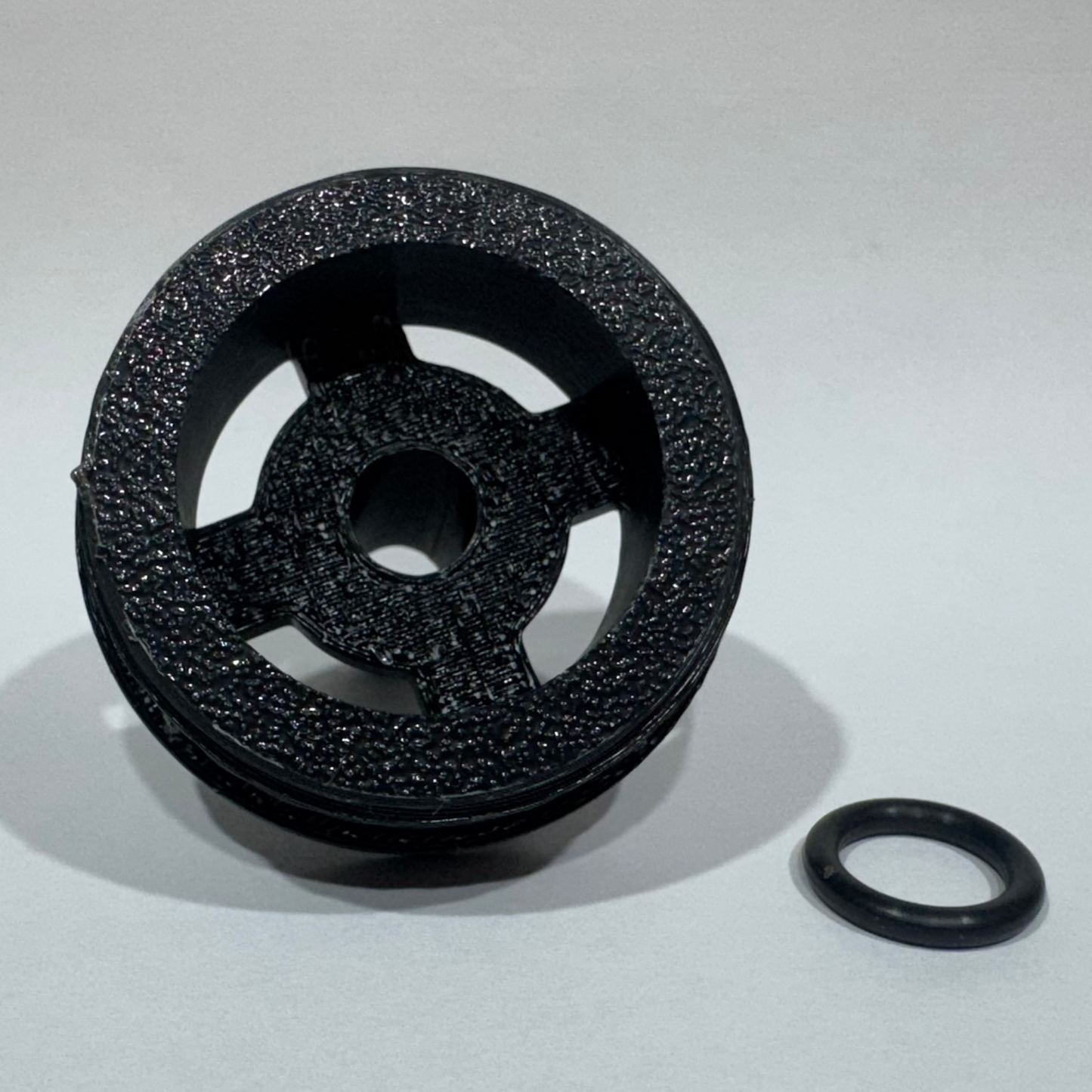 Raccord nable réservoir eau bateau vue dessus orifice central et système montage