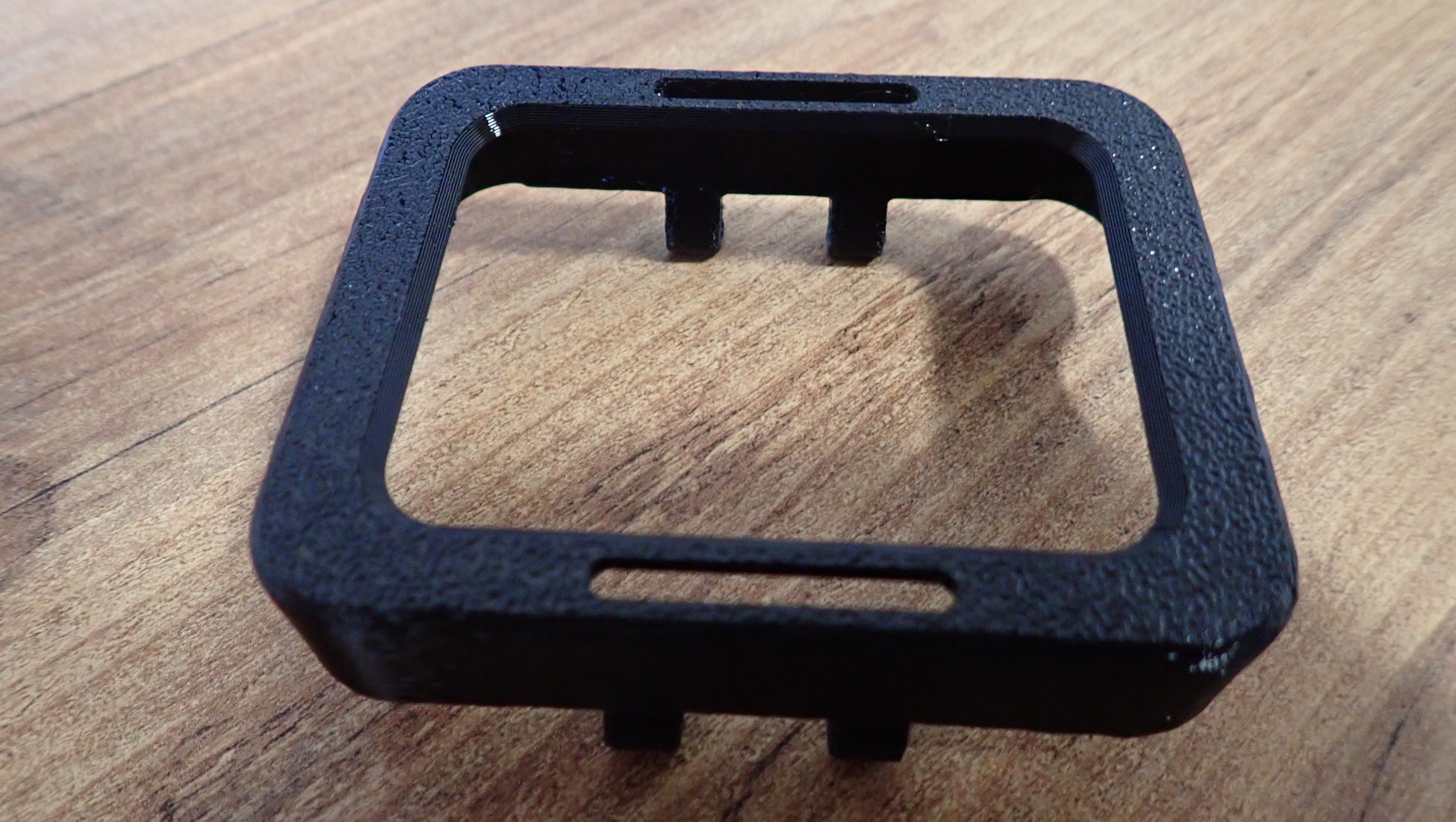 Coque protection TPU noire Shearwater Peregrine vue de dessus détail écran