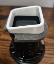 Adaptateur ventilation Audi RS3/S3/A3 blanc monte sur bouche aeration vue rapprochee