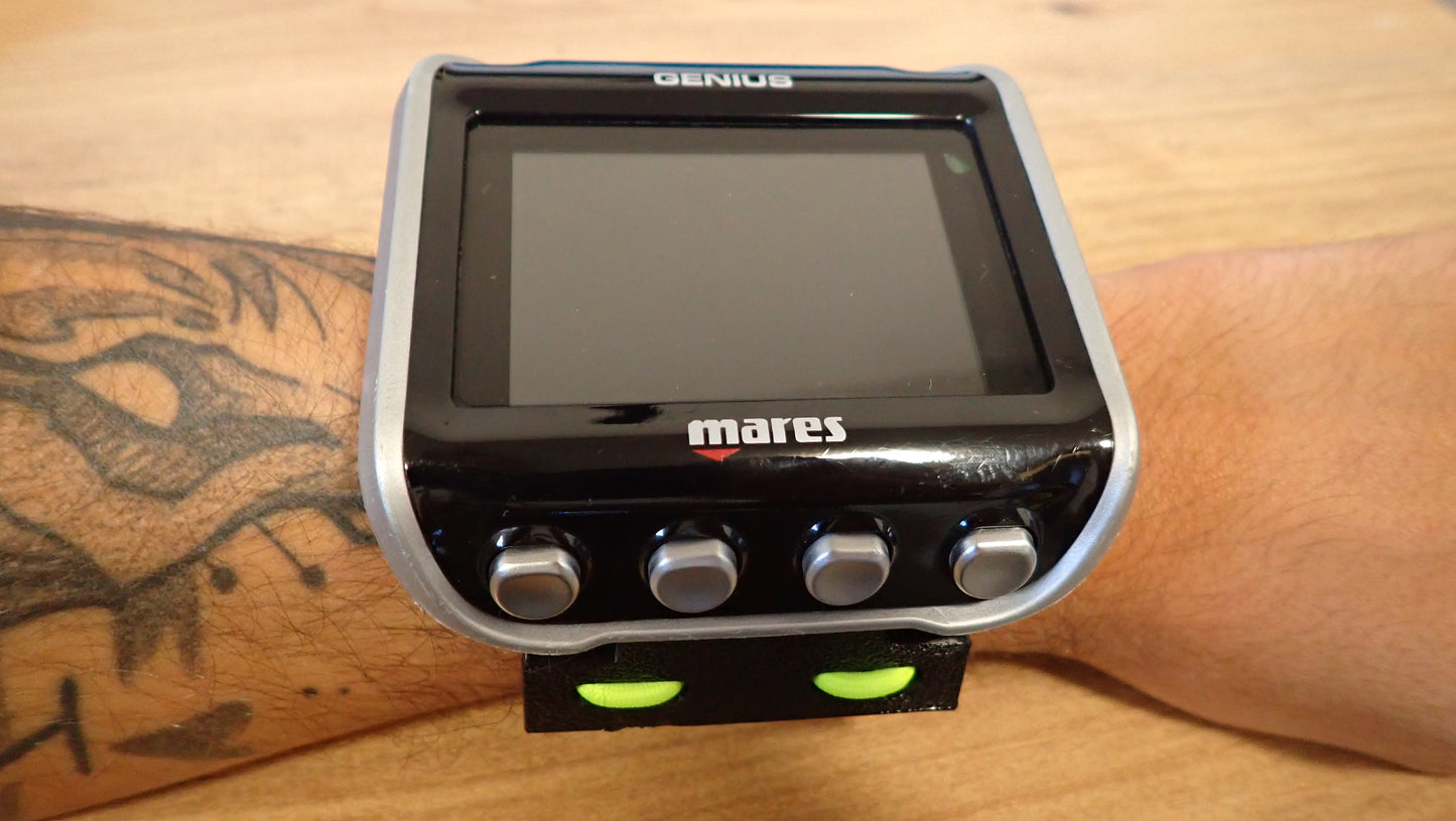 Support bungee elastique TPU noir Mares Genius porte au poignet demonstration ajustement bracelet