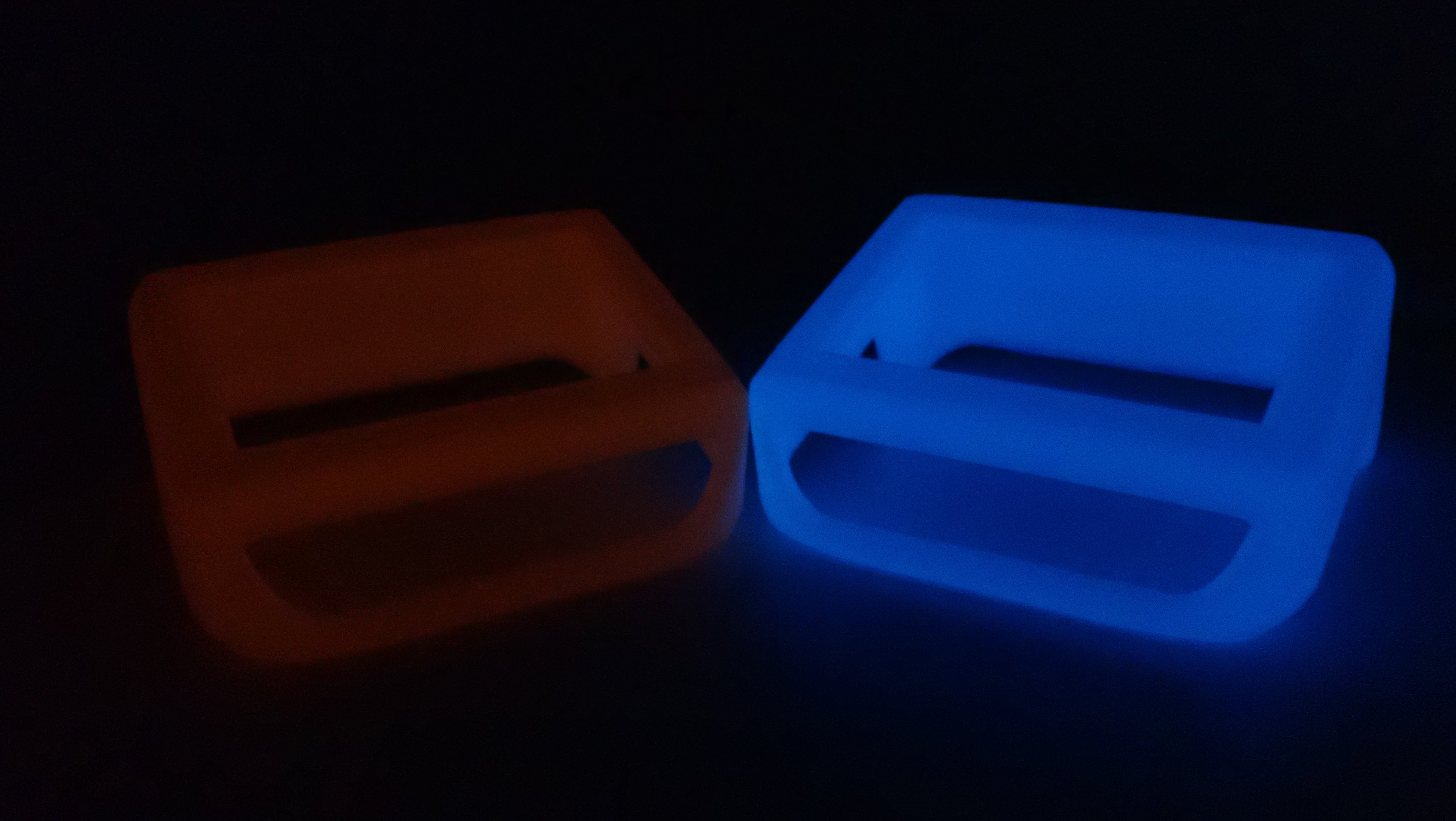 Coque phosphorescente Mares Genius TPU - Vue jour