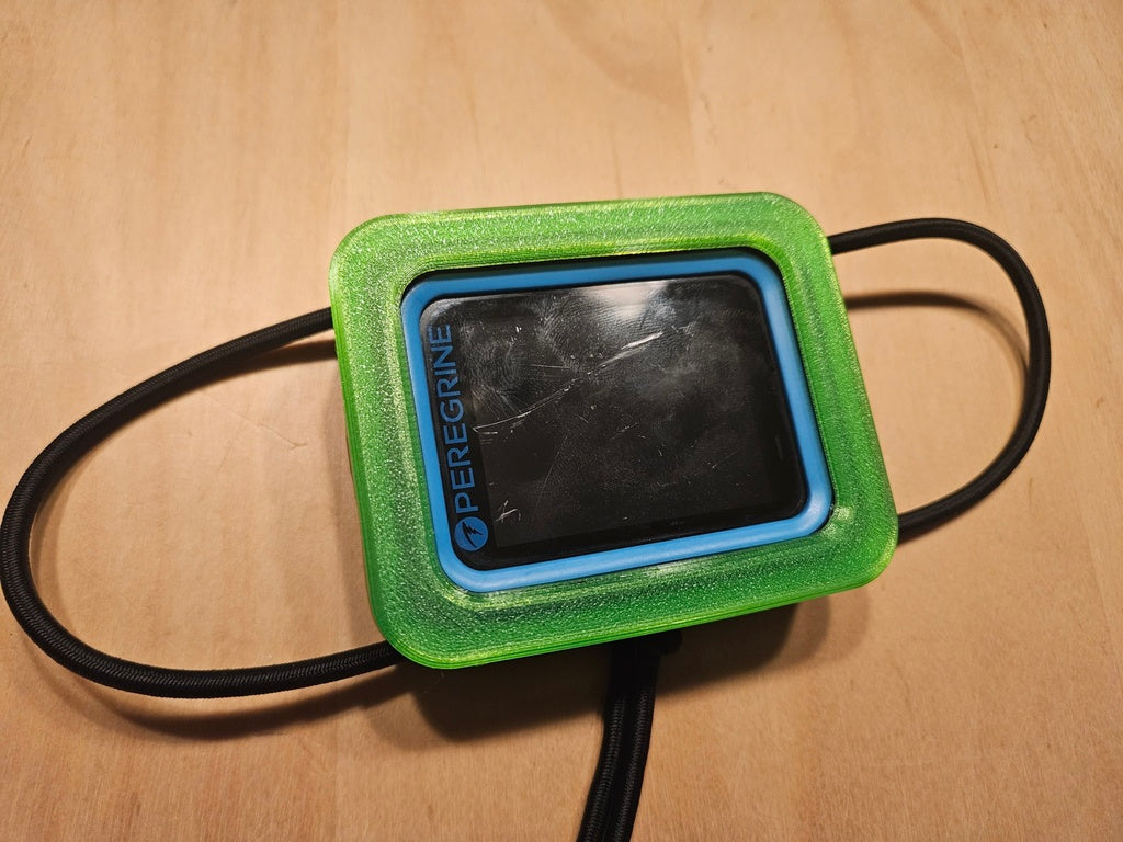 Coque protection TPU verte Shearwater Peregrine montée avec ordinateur écran visible