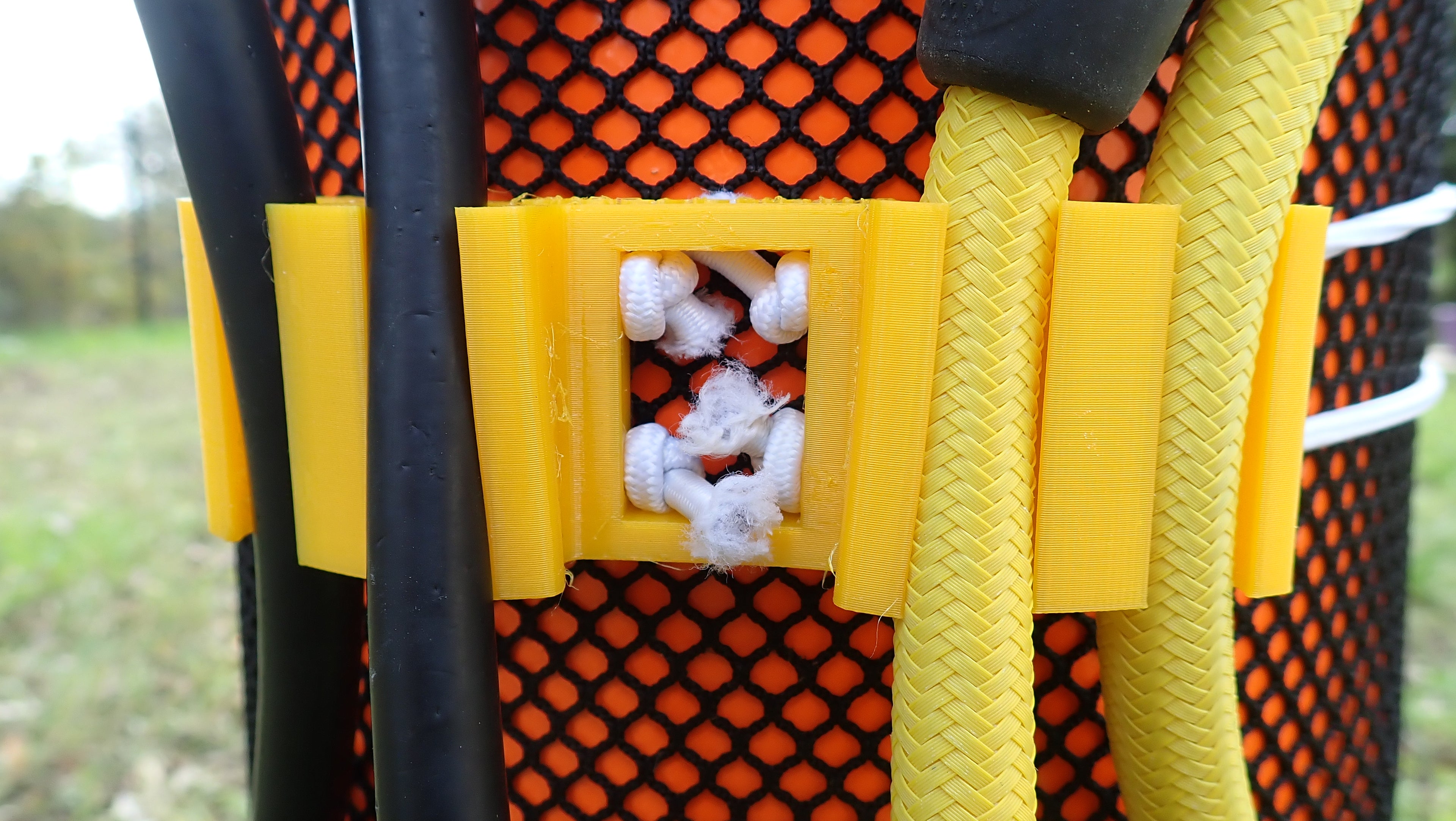 Organisateur flexibles plongée jaune bloc utilisation détail fixation tuyaux