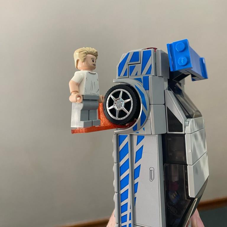 Présentoir mural imprimé en 3D pour voiture LEGO